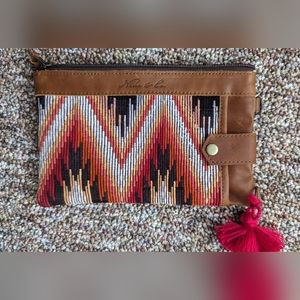 Nena & Co Everything clutch